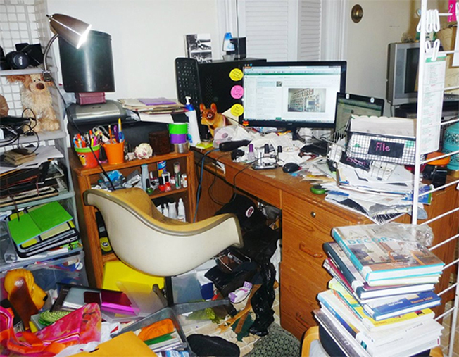 messy desk contest