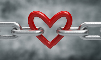 Chain with heart
