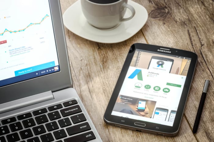 exemplo adwords mobile e desktop para criação de links patrocinados