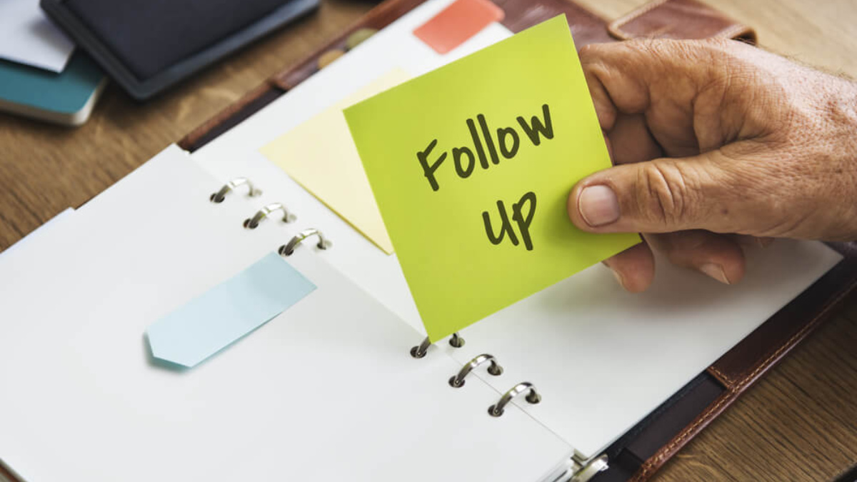 Como automatizar follow-ups comerciais sem parecer um robô