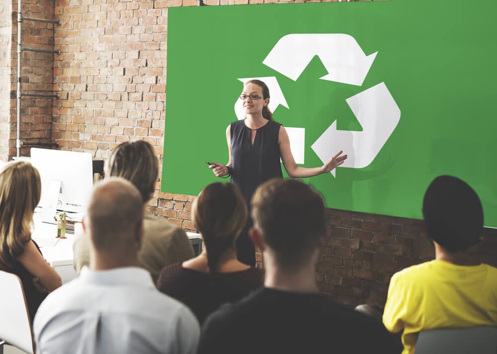 apresentação de marketing sobre sustentabilidade dentro de empresas