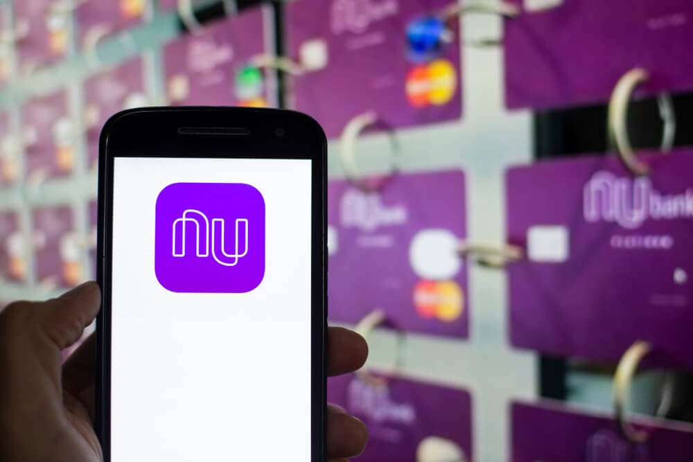 ícone da empresa nubank em smartphone