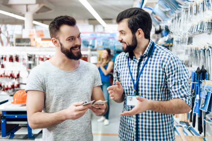 Área Comercial: O Que É, Qual A Função E Os 10 Cargos Da Área