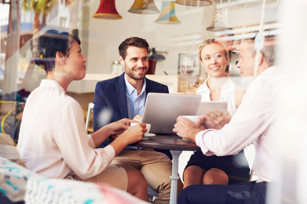 abordagem de equipe de venda externa para clientes