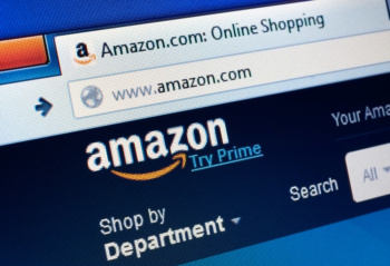 pagina inicial da plataforma amazon em tela de computador