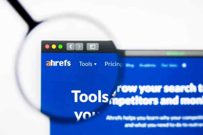 como funciona ferramenta ahrefs