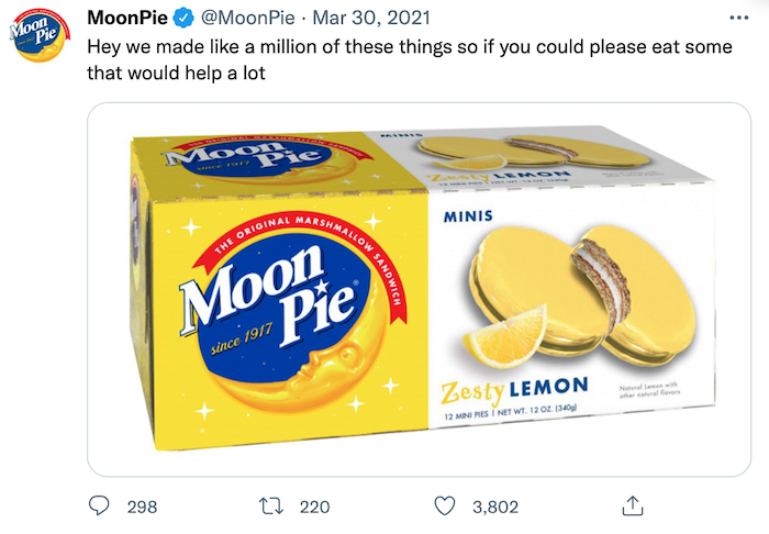 Content Marketing Examples  - MoonPie on Twitter