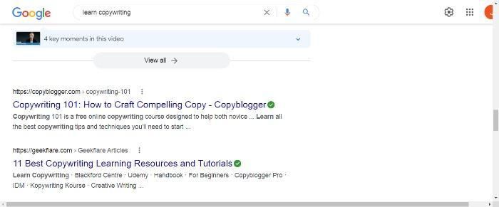 Here is Google's SERP when you type "learn copywriting."