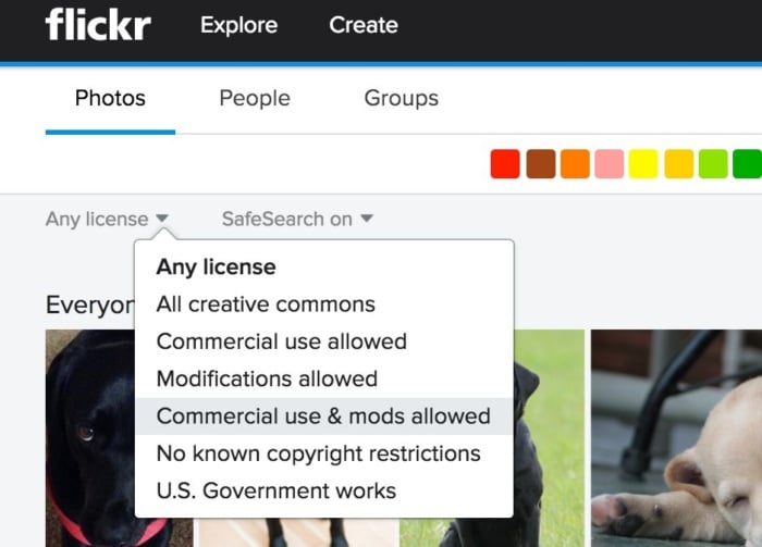 Flickr starts letting users login with Facebook