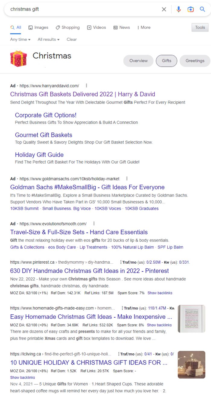 Google search results for "christmas gift". 
