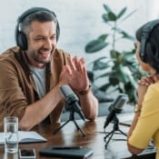Como criar um podcast: aprenda a transformar conteúdo em posicionamento, demanda e autoridade