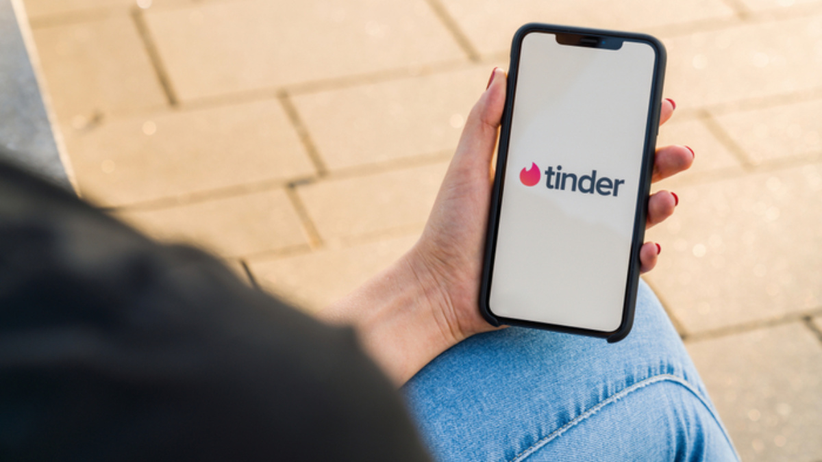 5 Reasons Tinder Boost Is a Rip-Off (Do THIS Instead)